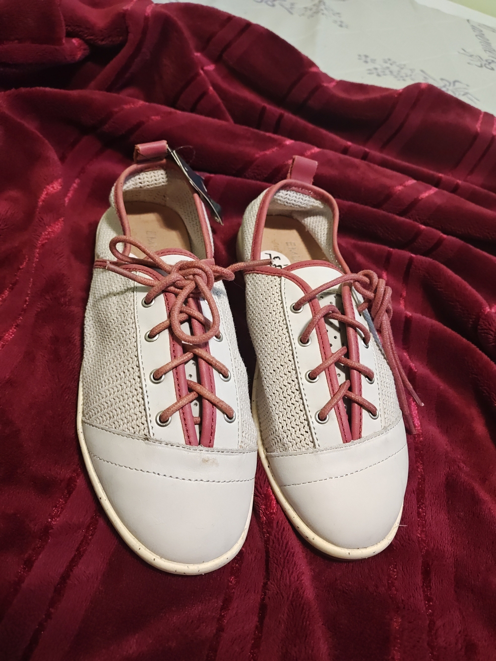 Women’s Casual Lace-Up Sneakers in Cream with Pink Accents